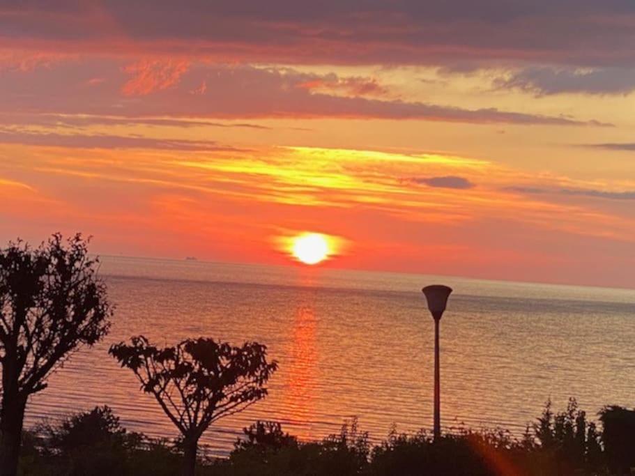 Superbe Vue Mer Panoramique F3 Blonville-sur-Mer Esterno foto